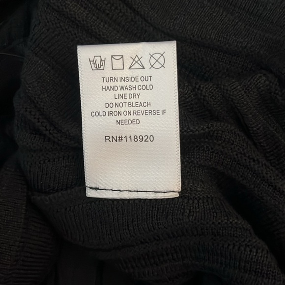 LUCY Paris Black XS Stretch Knit Sweater Midi Skirt Pleated Wave Ribbed Pattern - Picture 8 of 8